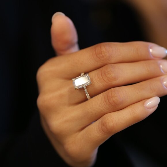 4.60 Carat Elongated Cushion Lab-Grown Diamond Ring - Picture 4 of 6